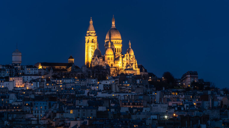 Montmartre’s Magic: Capturing the Basilica at Blue Hour
