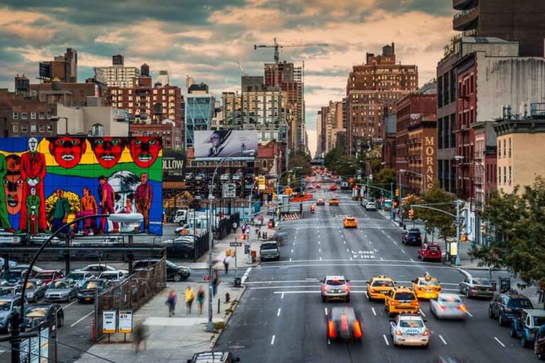 Mastering City Photography: Motion, Color, and Chaos in New York City