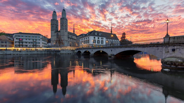 Photographing Zurich’s Limmatquai: A Swiss Sunrise Symphony