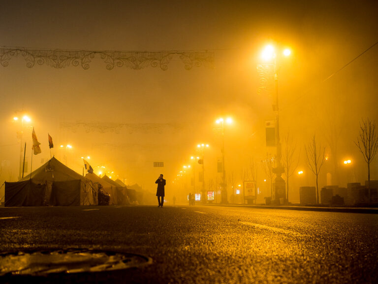 Fog-Kissed Kiev: Capturing Solitude and Light’s Dance